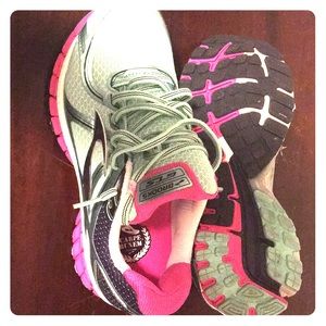 Brooks GTS running shoes
